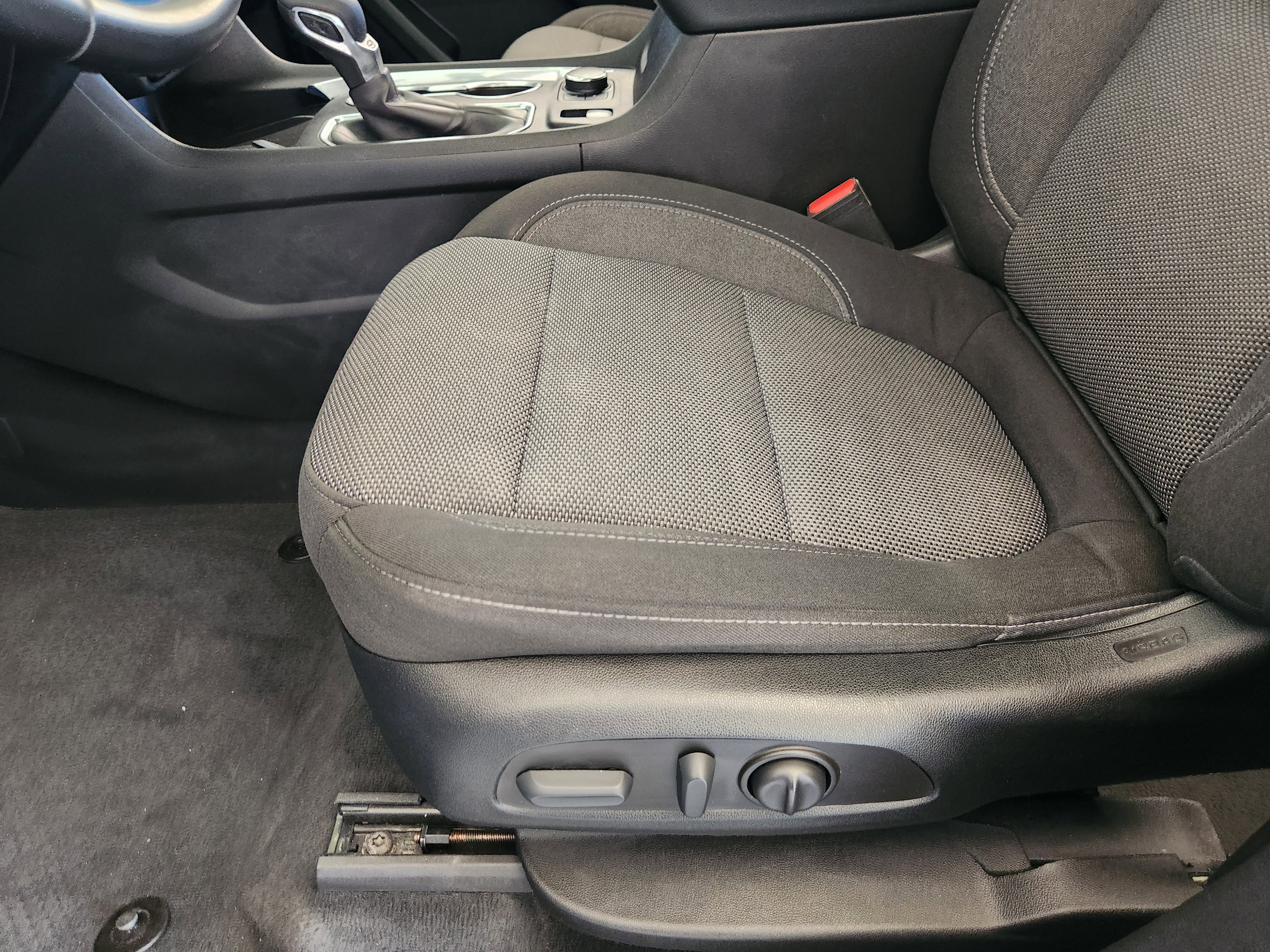 Certified 2023 Chevrolet Traverse LT image 23