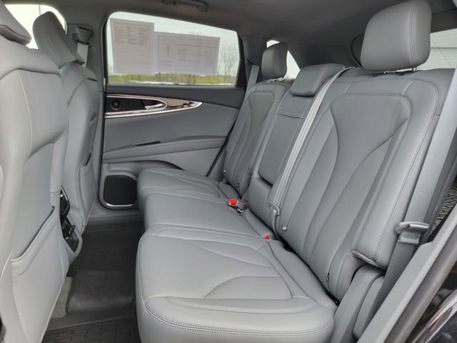 Certified 2023 Lincoln Nautilus Reserve w/ Luxury Package AWD/4WD image 21