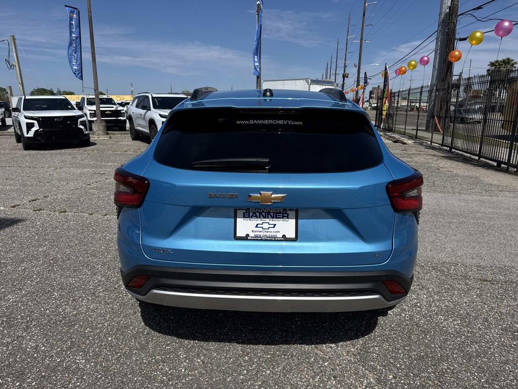 New 2026 Chevrolet Trax LT w/ Driver Confidence Package FWD image 6