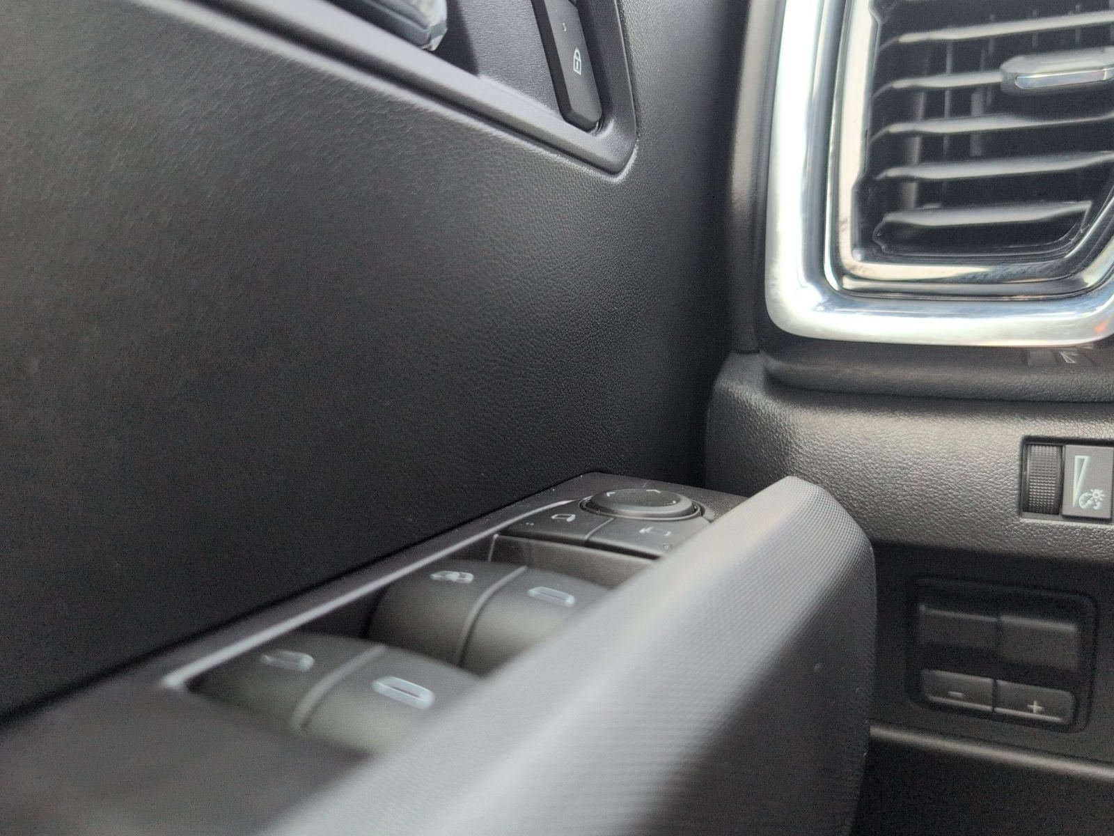 New 2026 GMC Canyon Elevation w/ Convenience Package RWD image 16