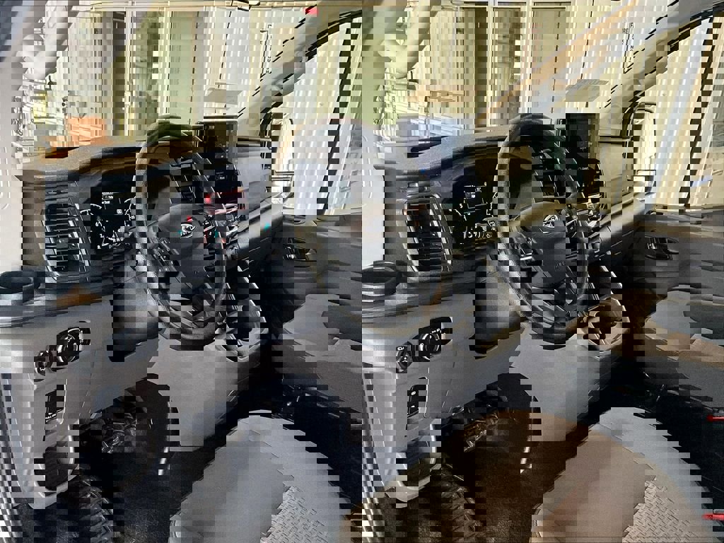 Used 2024 Ford Transit 350 XLT image 8