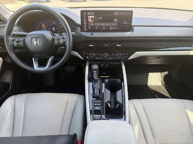 Used 2024 Honda Accord Touring image 17