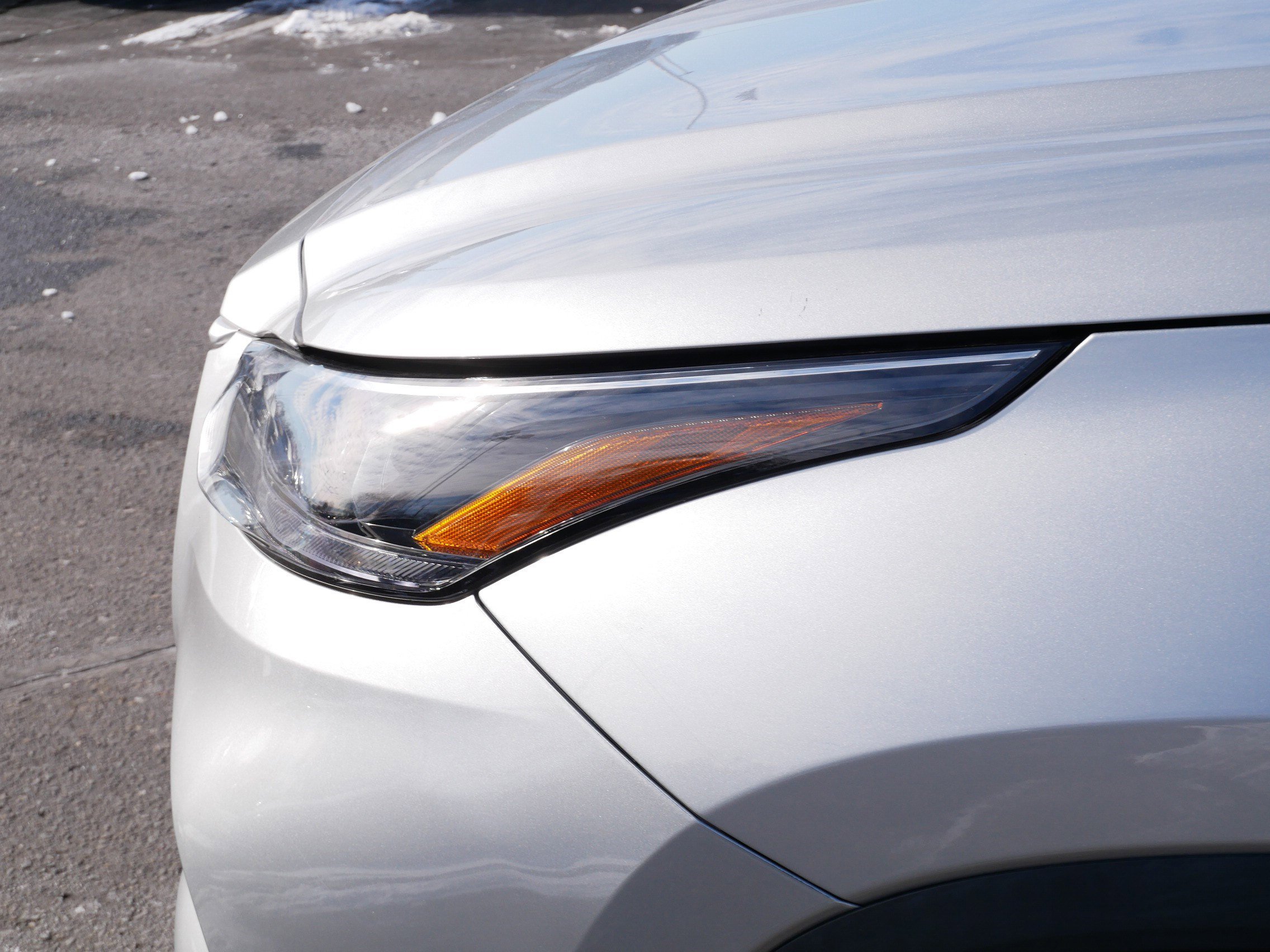 Used 2022 Toyota Highlander LE image 16