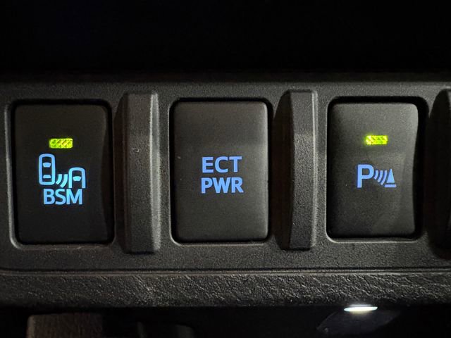 Used 2022 Toyota Tacoma TRD Off-Road w/ Technology Package image 12