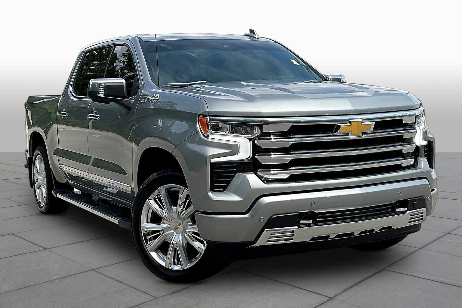 Used 2026 Chevrolet Silverado 1500 High Country w/ High Country Premium Package AWD/4WD image 4