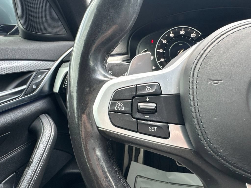 Used 2018 BMW 530e RWD image 16