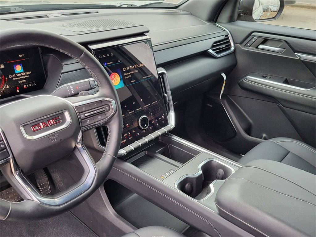 Used 2024 GMC Acadia Elevation w/ Black Edition image 25