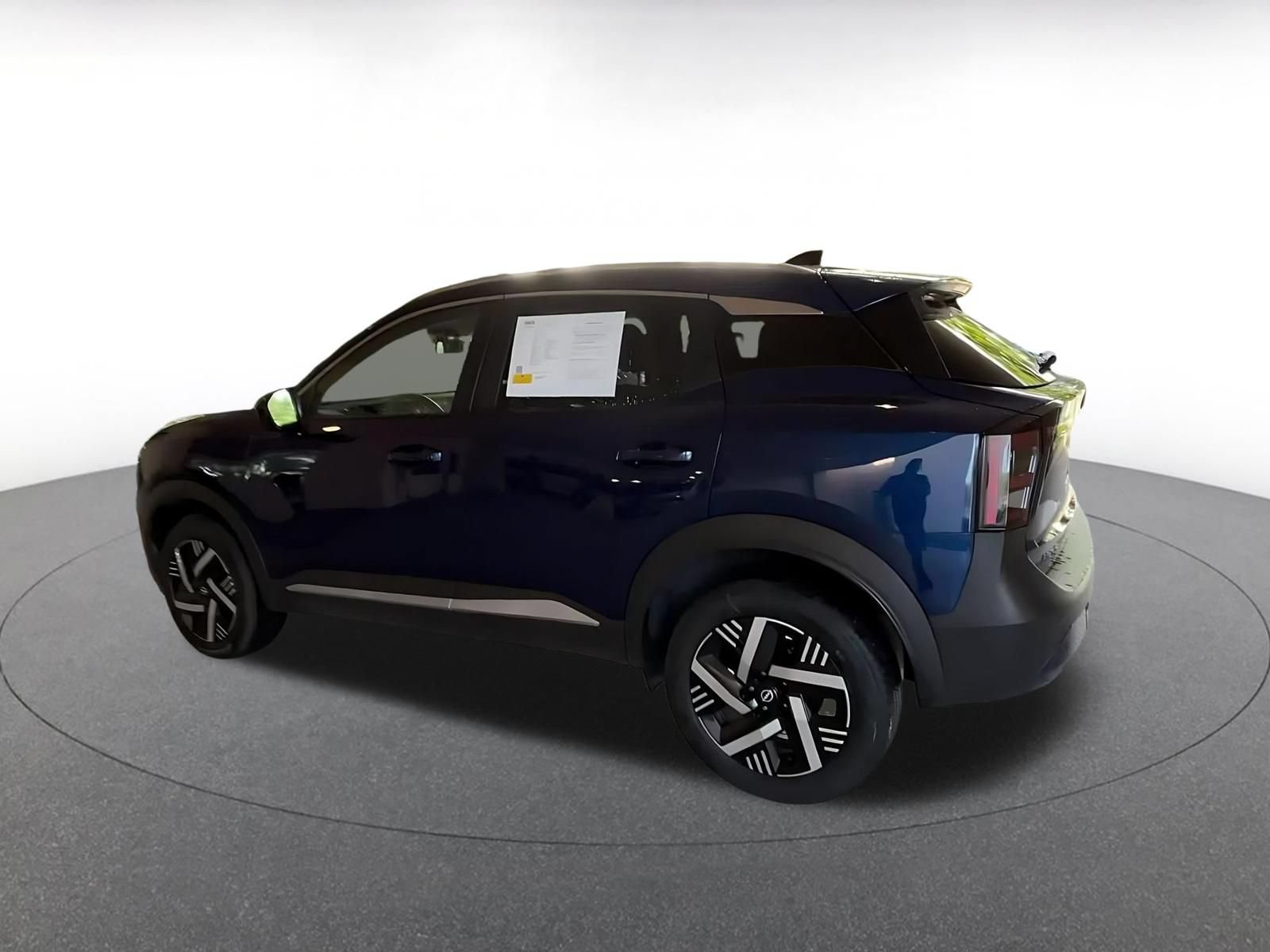 Used 2026 Nissan Kicks SV w/ Cold Weather Package FWD image 9
