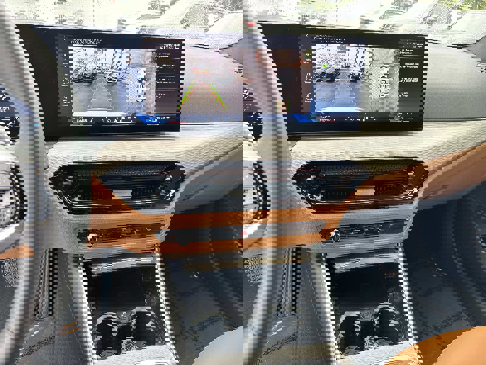 Certified 2025 BMW 330i Sedan w/ Premium Package image 25