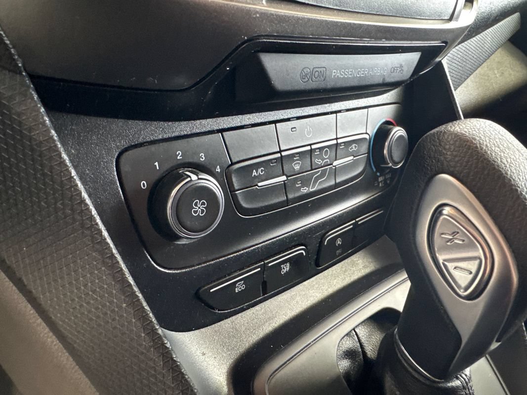 Used 2022 Ford Transit Connect XL FWD image 24