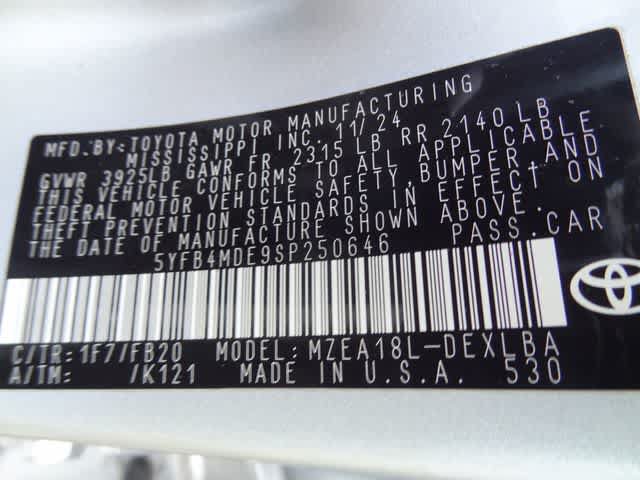 Used 2025 Toyota Corolla LE FWD image 36