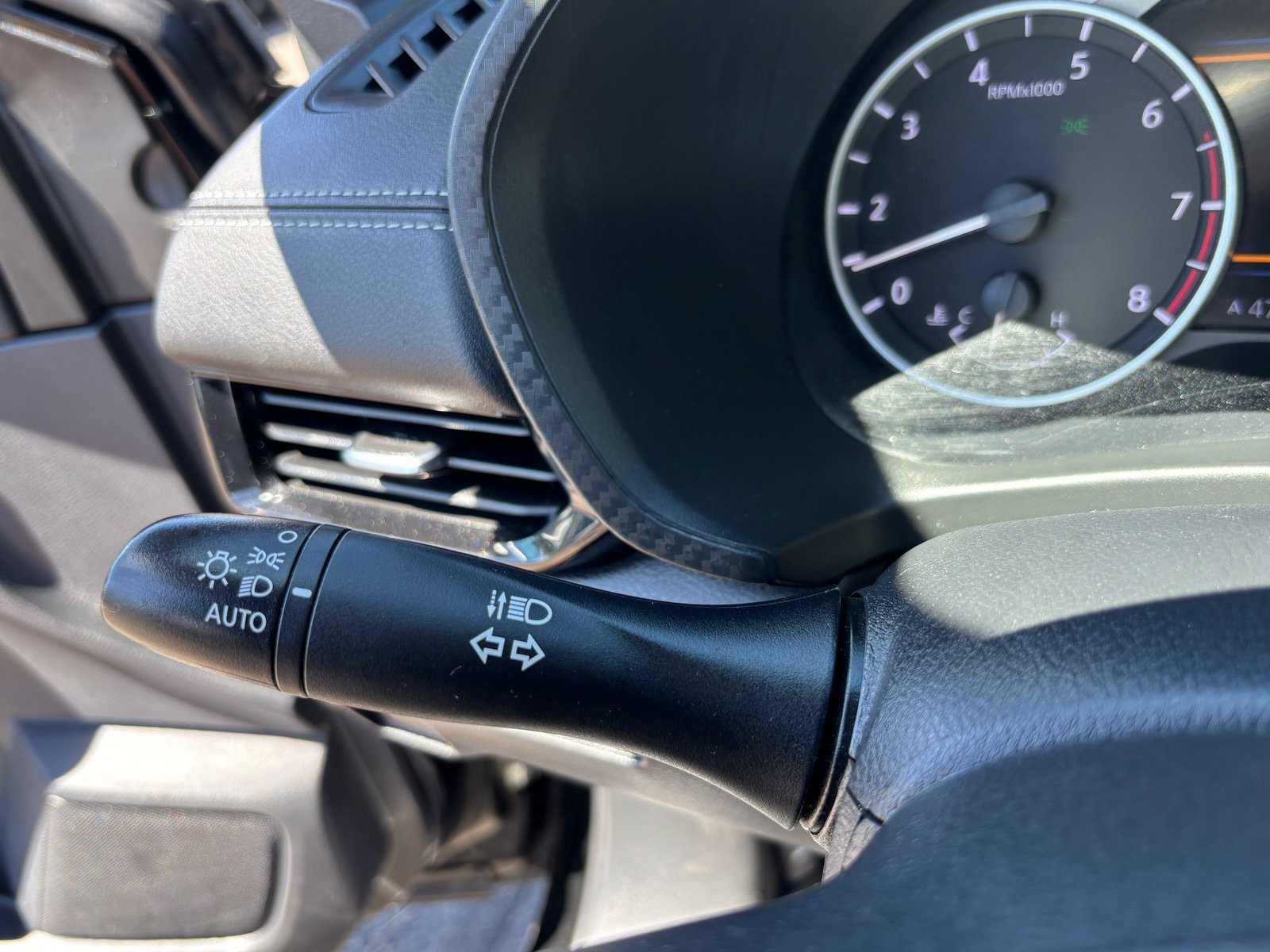 Used 2024 Nissan Sentra SV FWD image 24