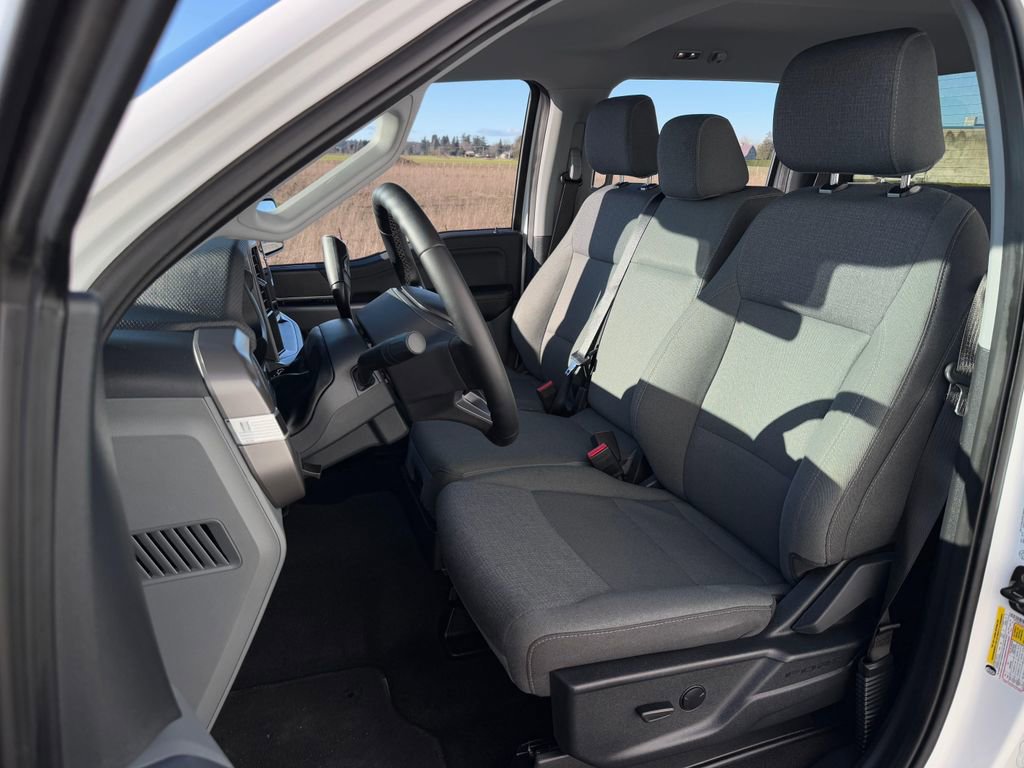 Used 2025 Ford F150 XLT w/ Equipment Group 301A Standard image 9