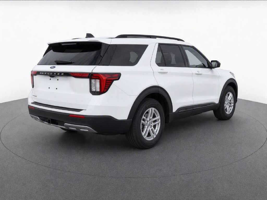 New 2026 Ford Explorer Active w/ Active Comfort Package RWD image 3