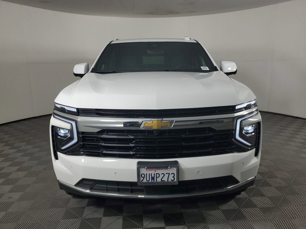 Used 2025 Chevrolet Suburban LS image 9