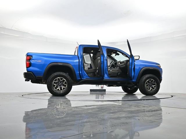 Used 2024 Chevrolet Colorado ZR2 w/ Technology Package AWD/4WD image 49
