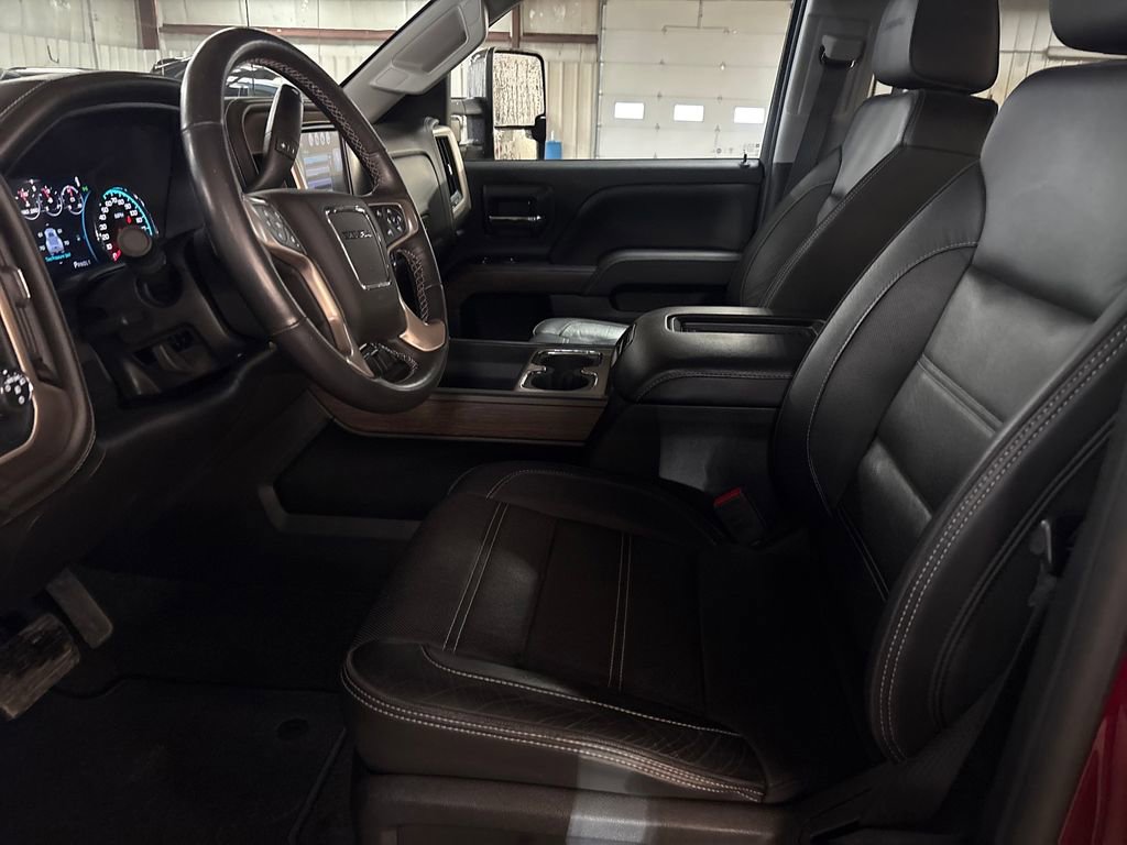 Used 2018 GMC Sierra 2500 Denali AWD/4WD image 14