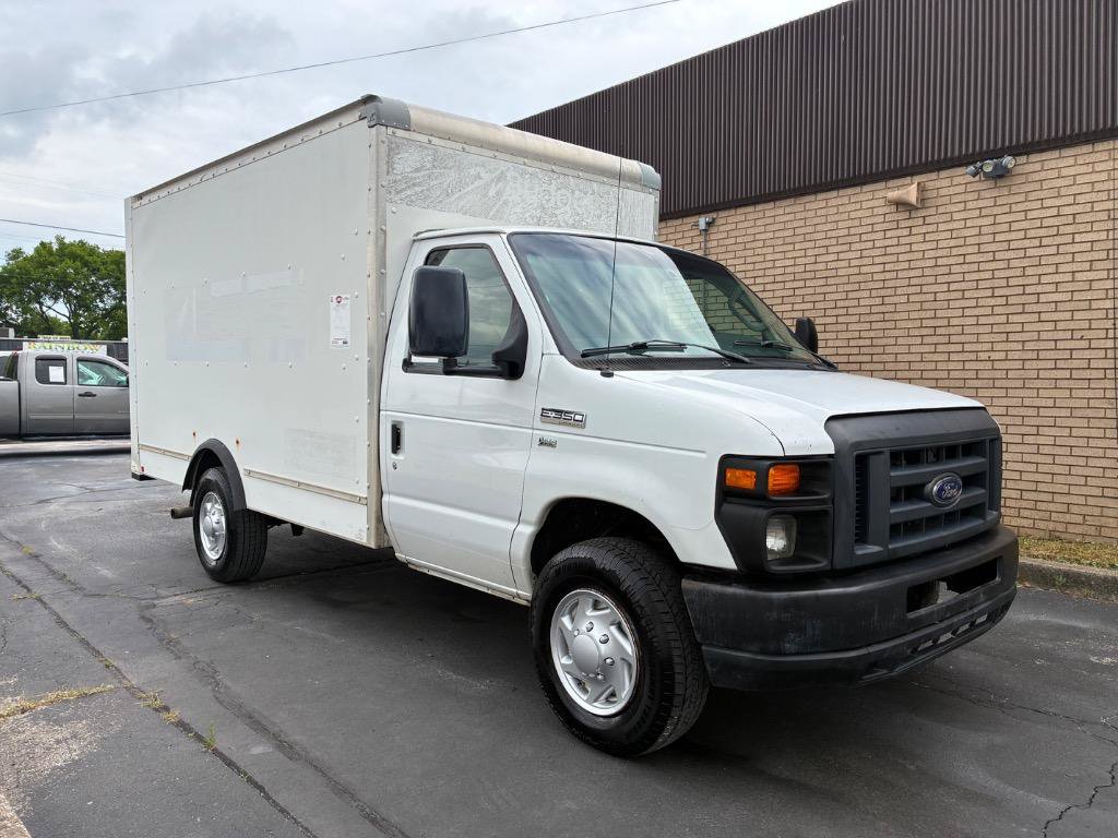 Used 2015 Ford E-350 and Econoline 350 Super Duty RWD image 6