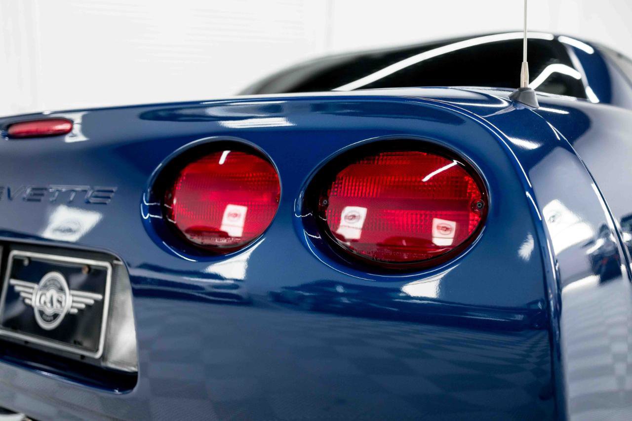 Used 2004 Chevrolet Corvette Z06 w/ Z06 Preferred Equipment Group image 25