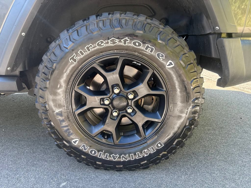 Used 2022 Jeep Wrangler Sport AWD/4WD image 32