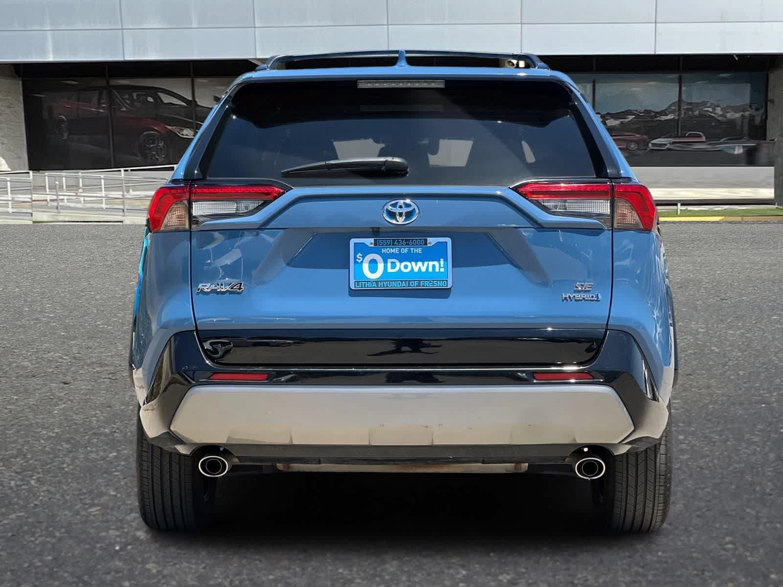 Used 2024 Toyota RAV4 SE AWD/4WD image 8