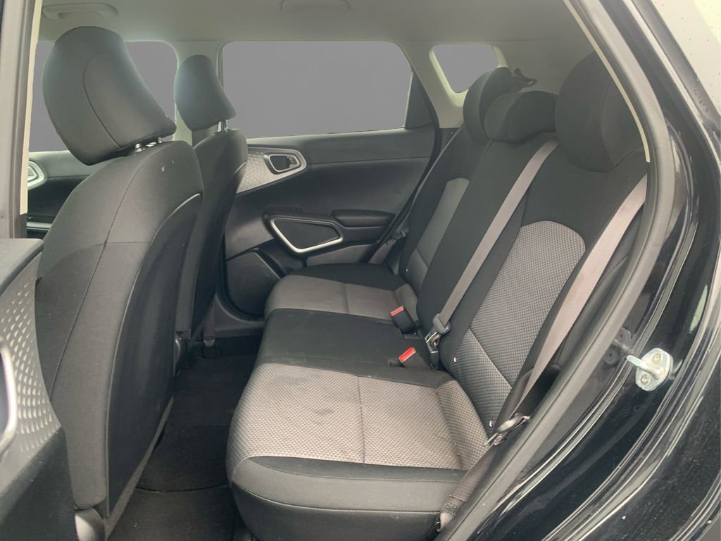 Used 2021 Kia Soul LX image 10
