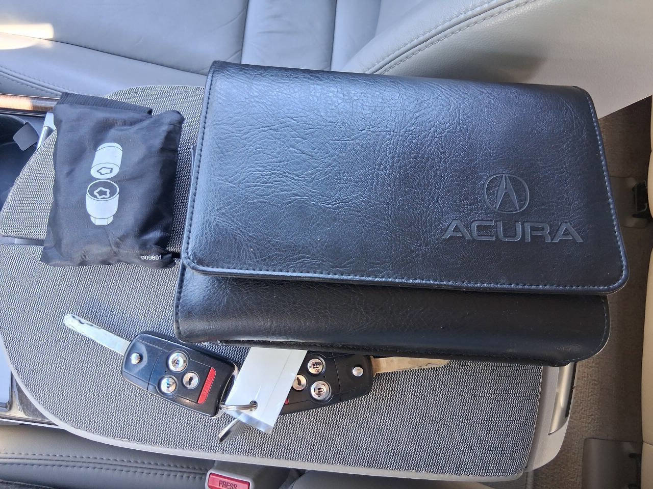 Used 2011 Acura MDX w/ Technology Package image 18