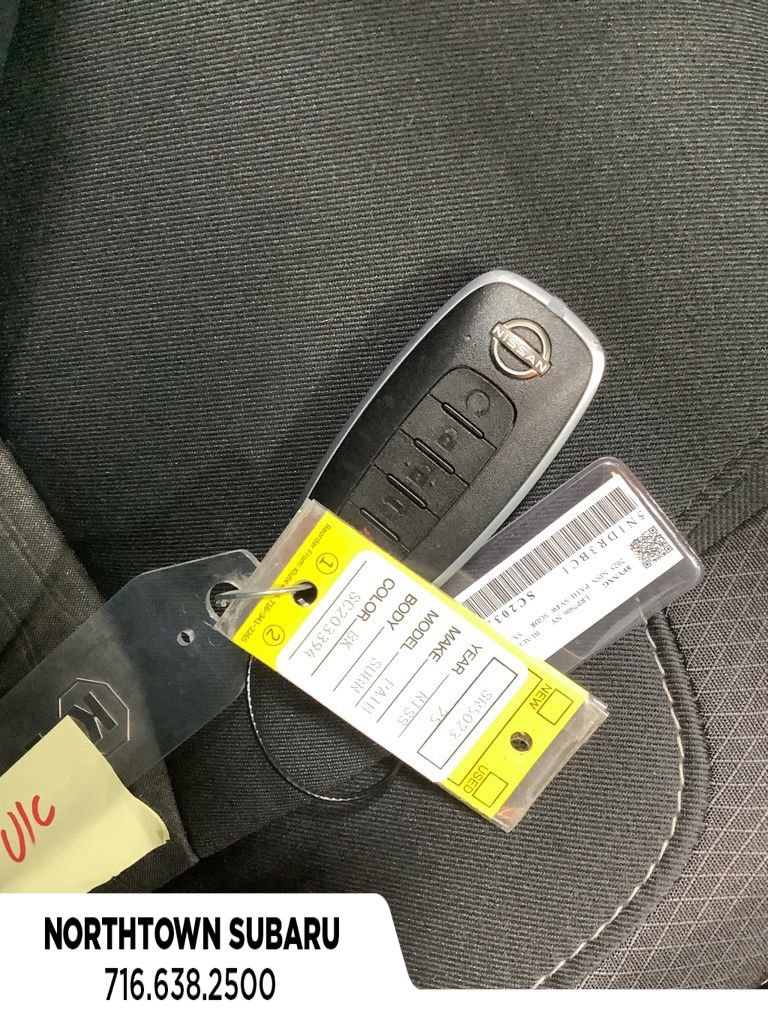 Used 2025 Nissan Pathfinder SV image 29