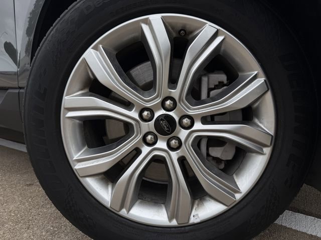 Used 2024 Ford Edge Titanium AWD/4WD image 10