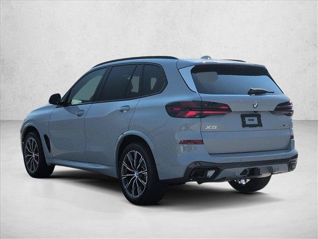 New 2026 BMW X5 xDrive40i w/ M Sport Package AWD/4WD image 9
