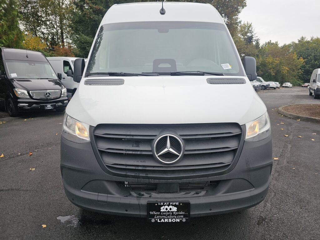 New 2025 Mercedes-Benz Sprinter 2500 image 9