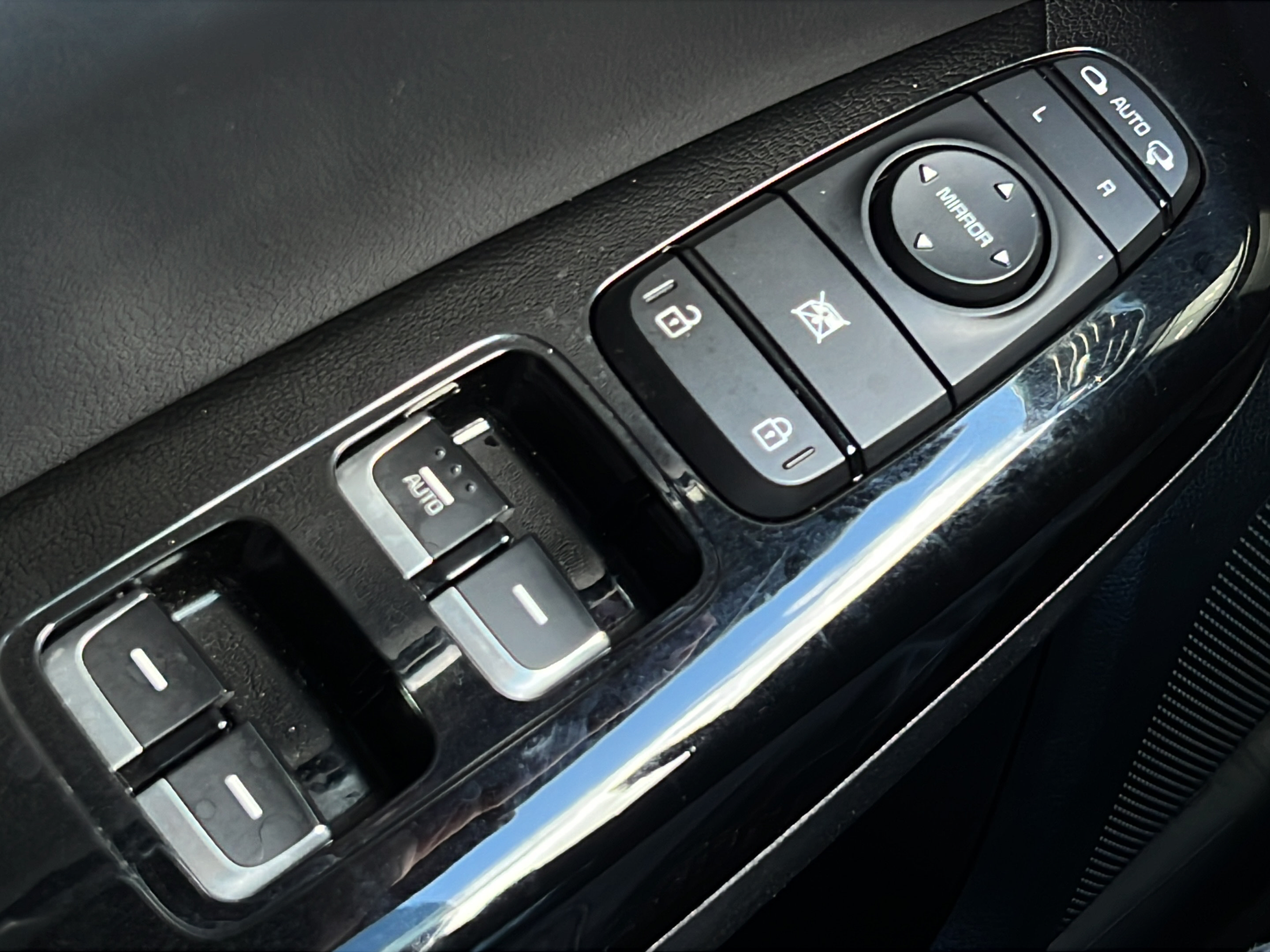 Certified 2022 Kia Sportage SX FWD image 23