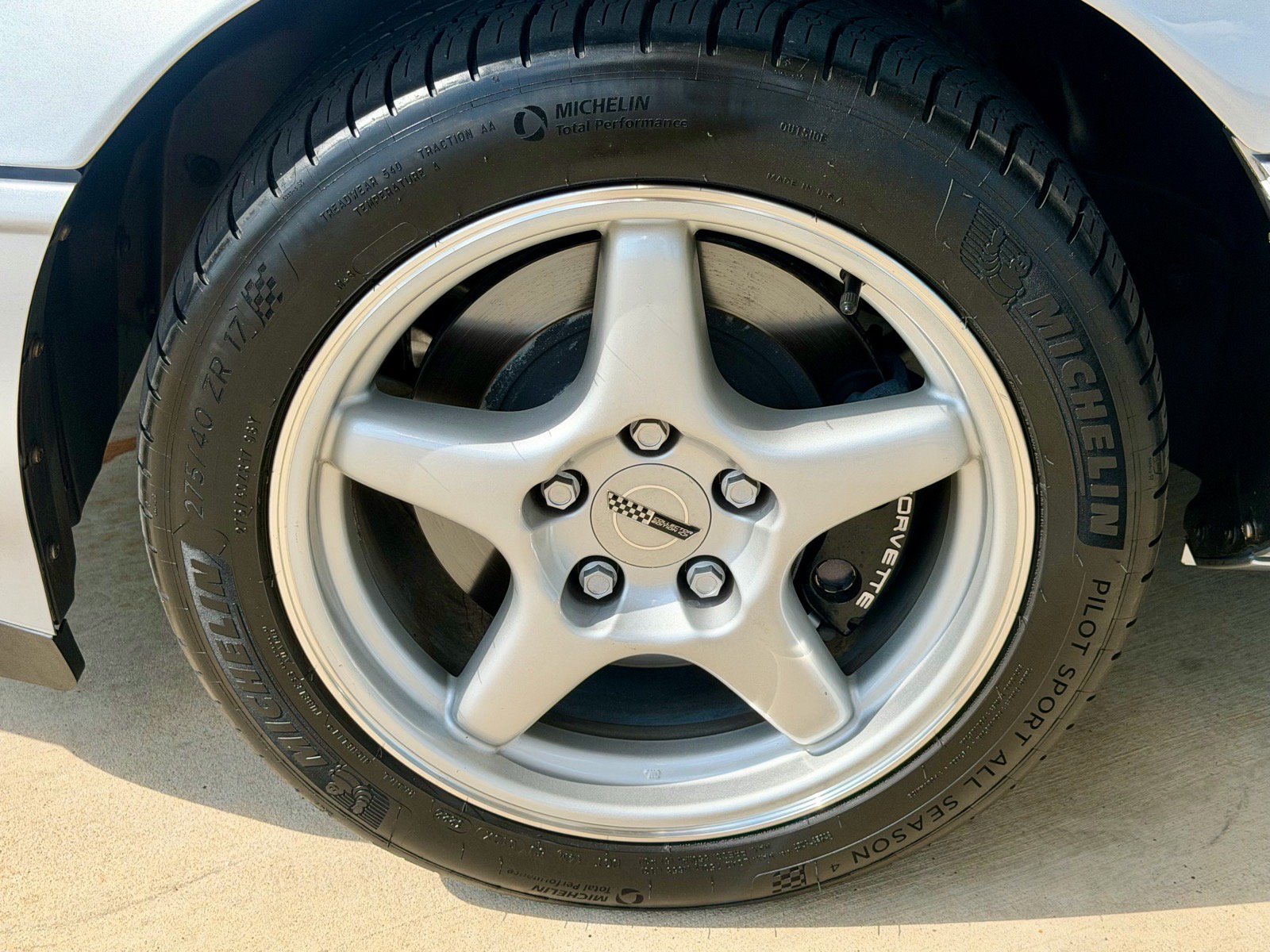 Used 1996 Chevrolet Corvette Coupe RWD image 17