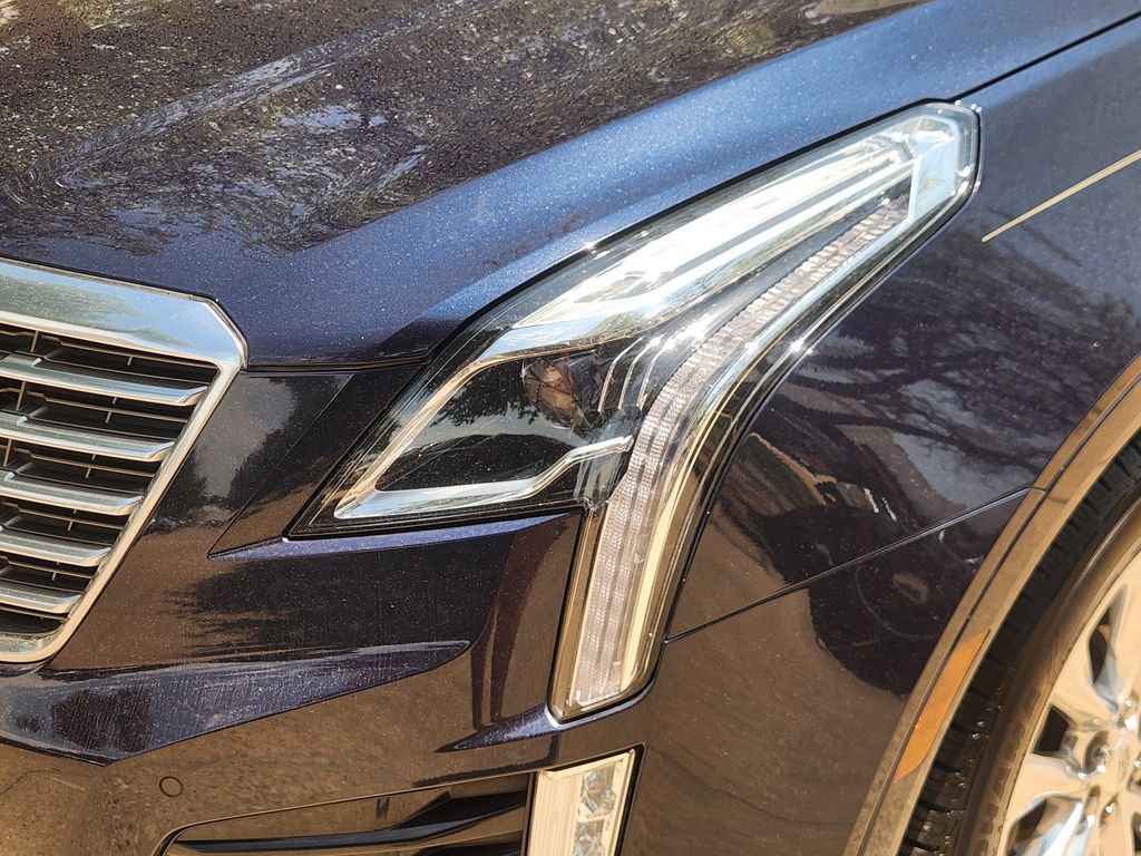 Used 2017 Cadillac XT5 Platinum AWD/4WD image 9
