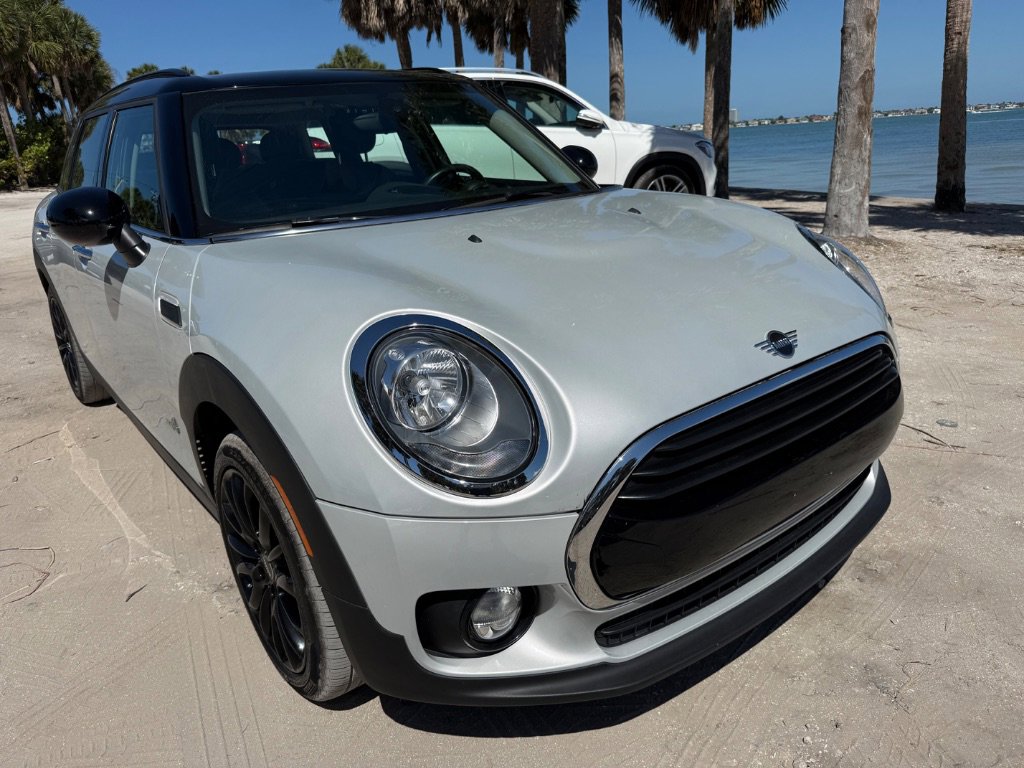 Used 2019 MINI Cooper Clubman ALL4 AWD/4WD image 9