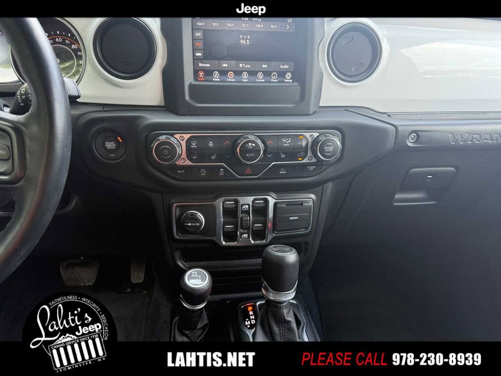 Used 2021 Jeep Wrangler Unlimited Islander image 13