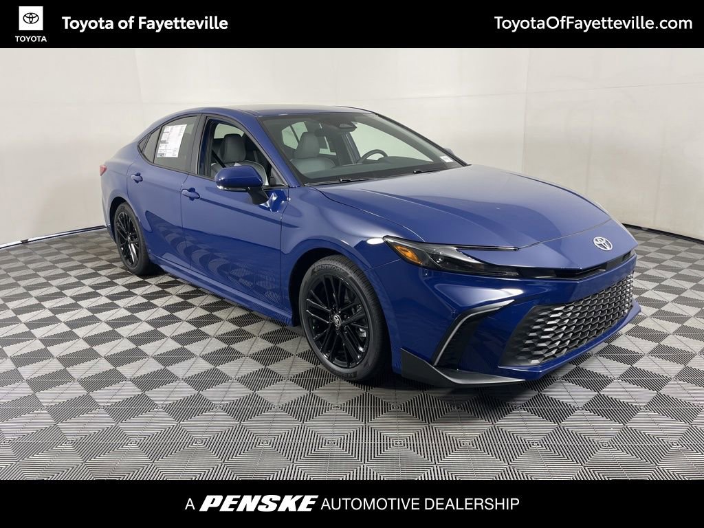 Used 2026 Toyota Camry SE FWD image 15