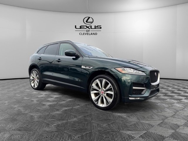 Used 2018 Jaguar F-PACE R-Sport image 2