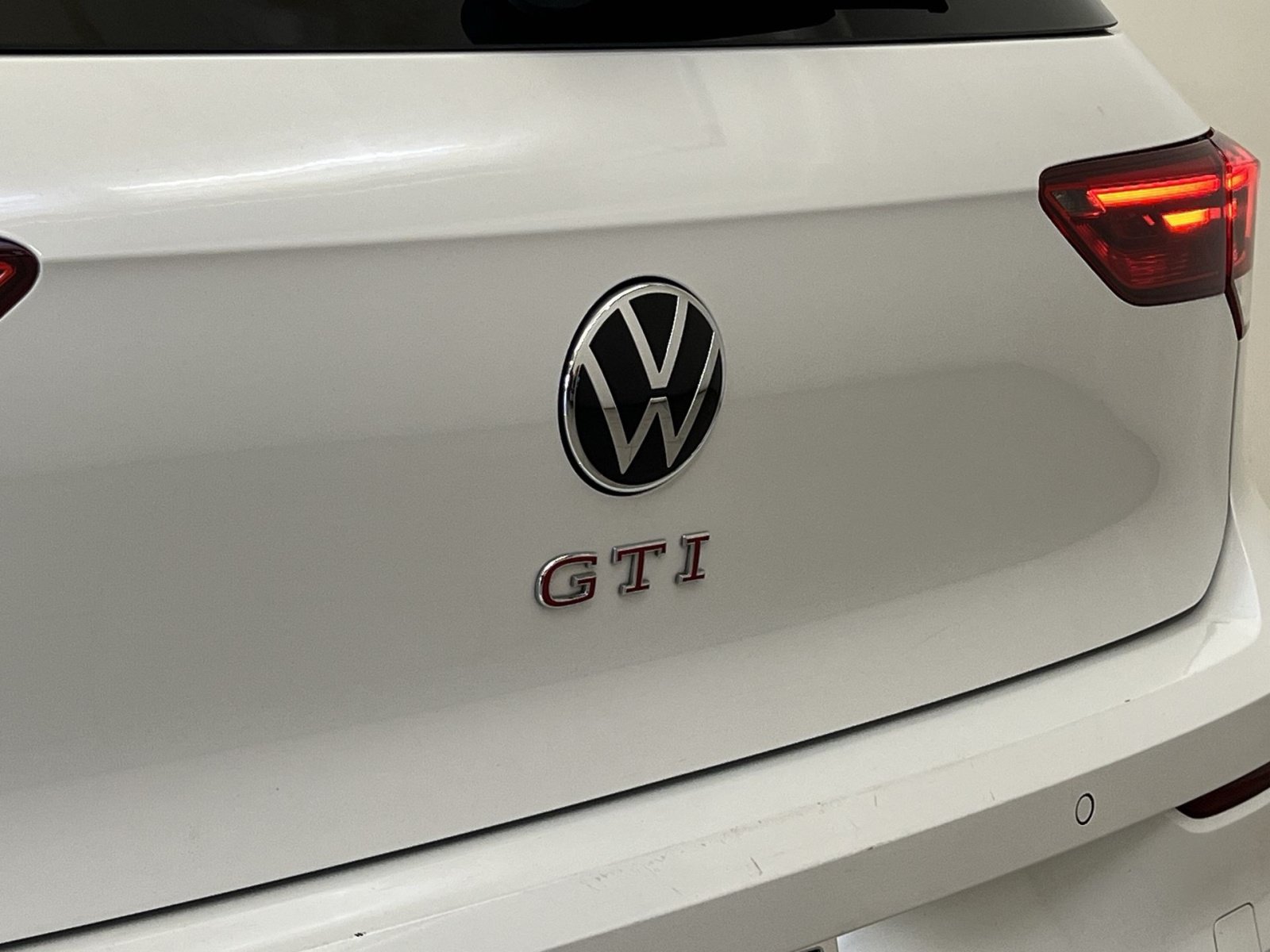 Used 2024 Volkswagen GTI S FWD image 30