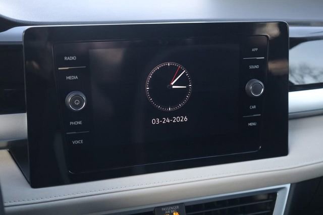 New 2026 Volkswagen Taos SE image 13