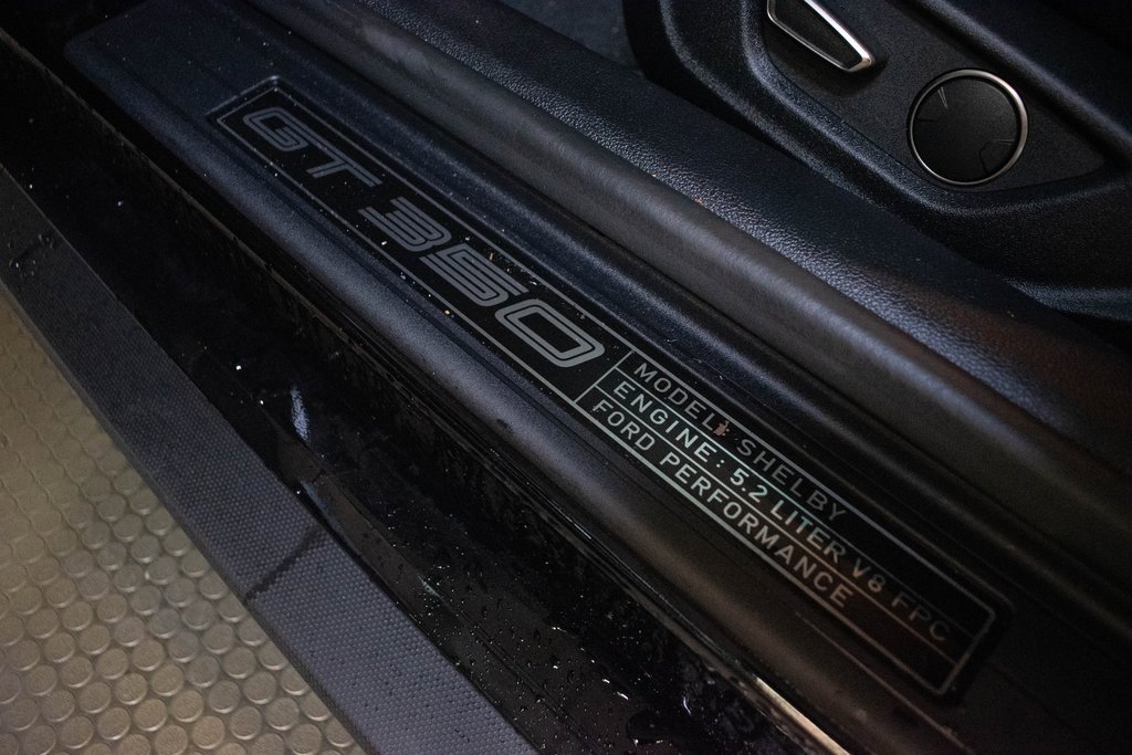 Used 2016 Ford Mustang Shelby GT350 w/ Technology Package image 14