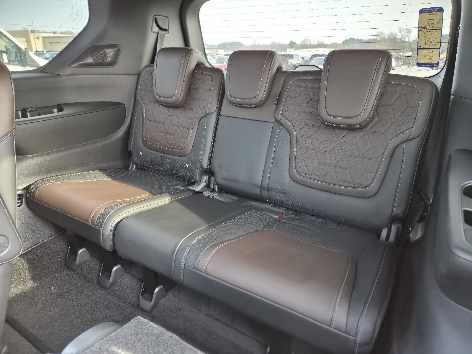 New 2025 Nissan Armada Platinum Reserve image 13