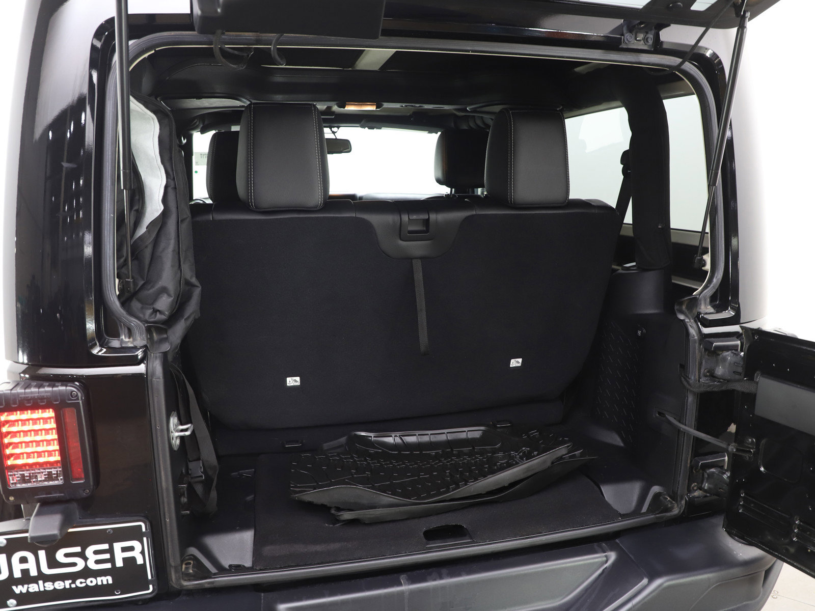 Used 2016 Jeep Wrangler Rubicon image 9