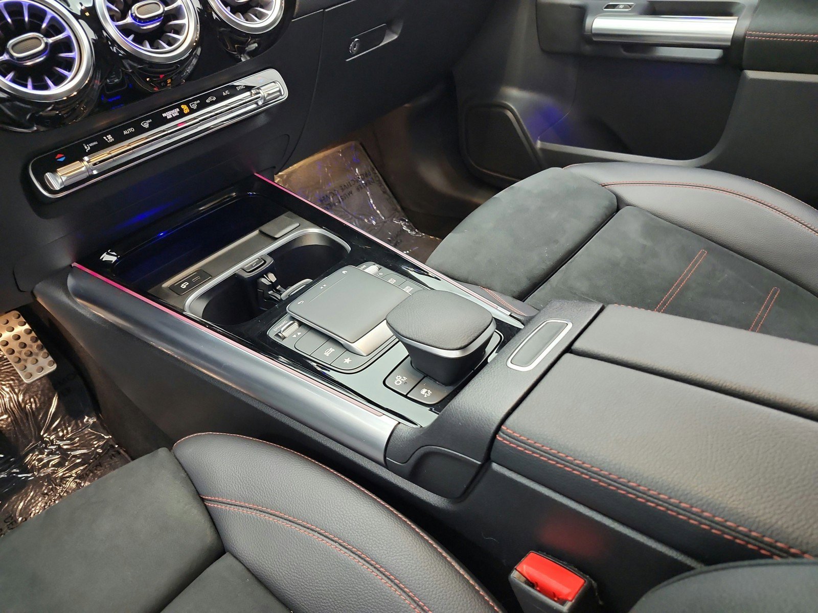 Used 2022 Mercedes-Benz GLA 35 AMG 4MATIC image 13