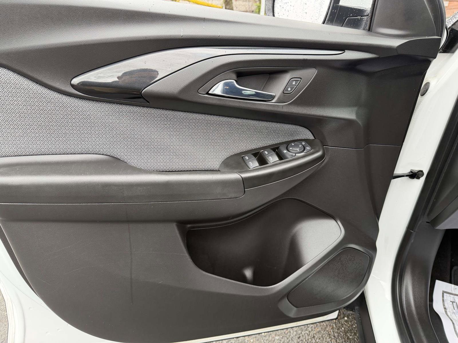 Certified 2023 Chevrolet TrailBlazer LT FWD image 14