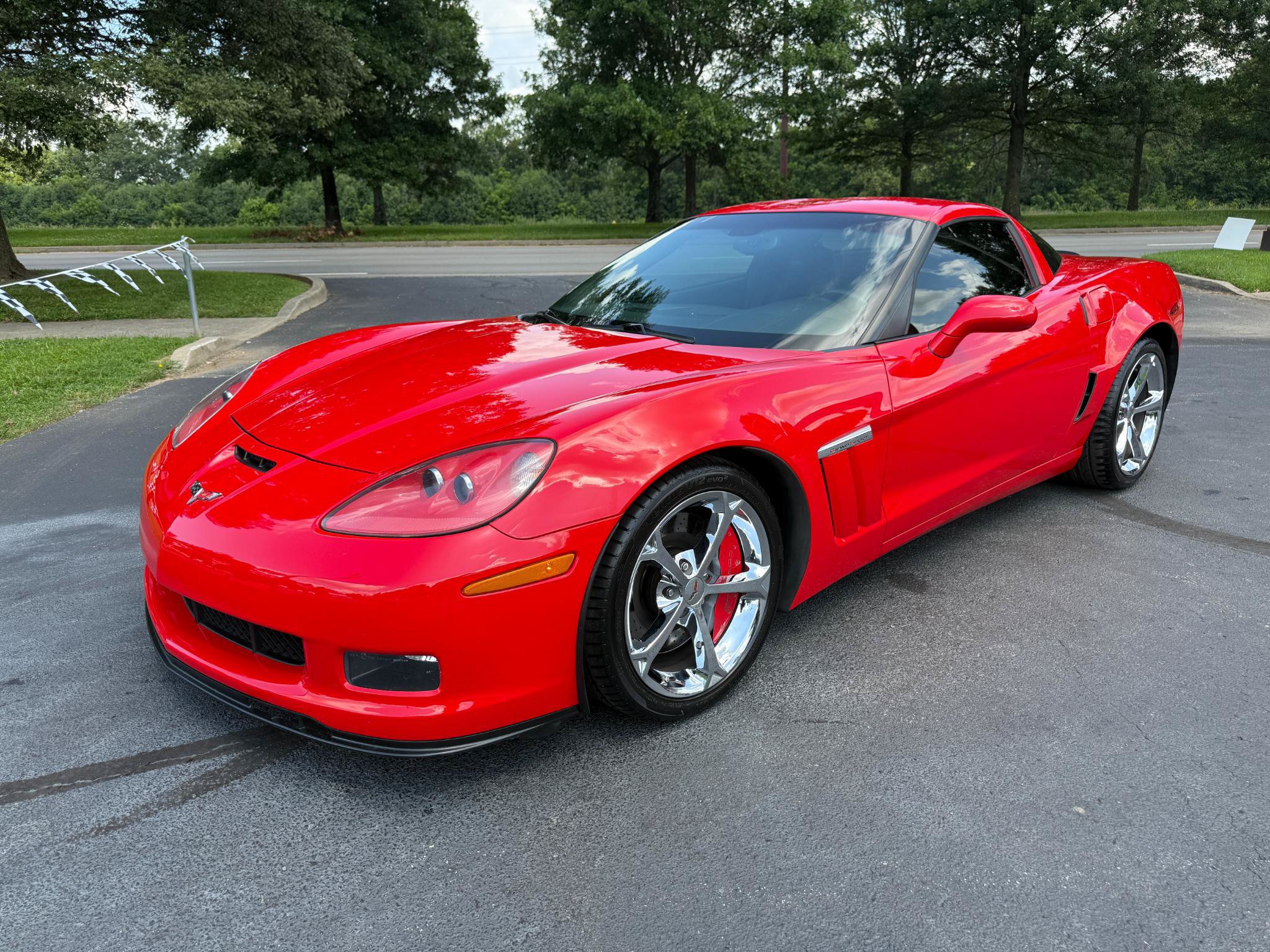 Used 2010 Chevrolet Corvette Grand Sport RWD image 5