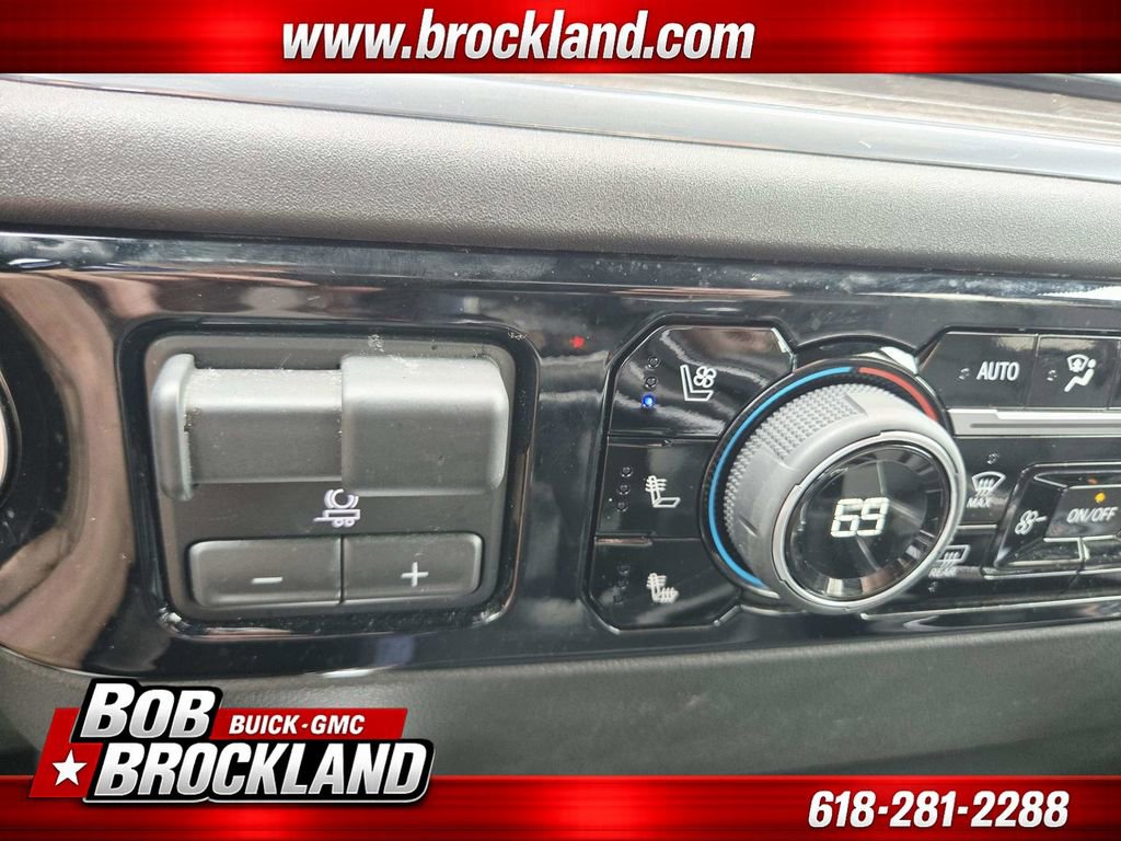 Used 2023 Chevrolet Silverado 1500 LTZ image 32