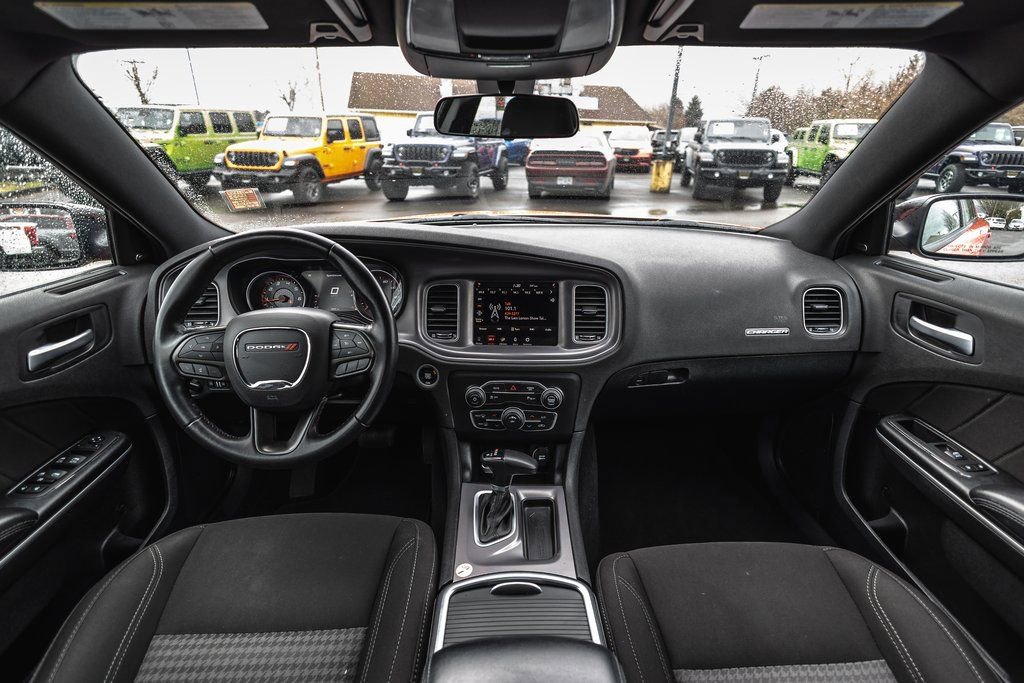 Used 2023 Dodge Charger SXT image 23