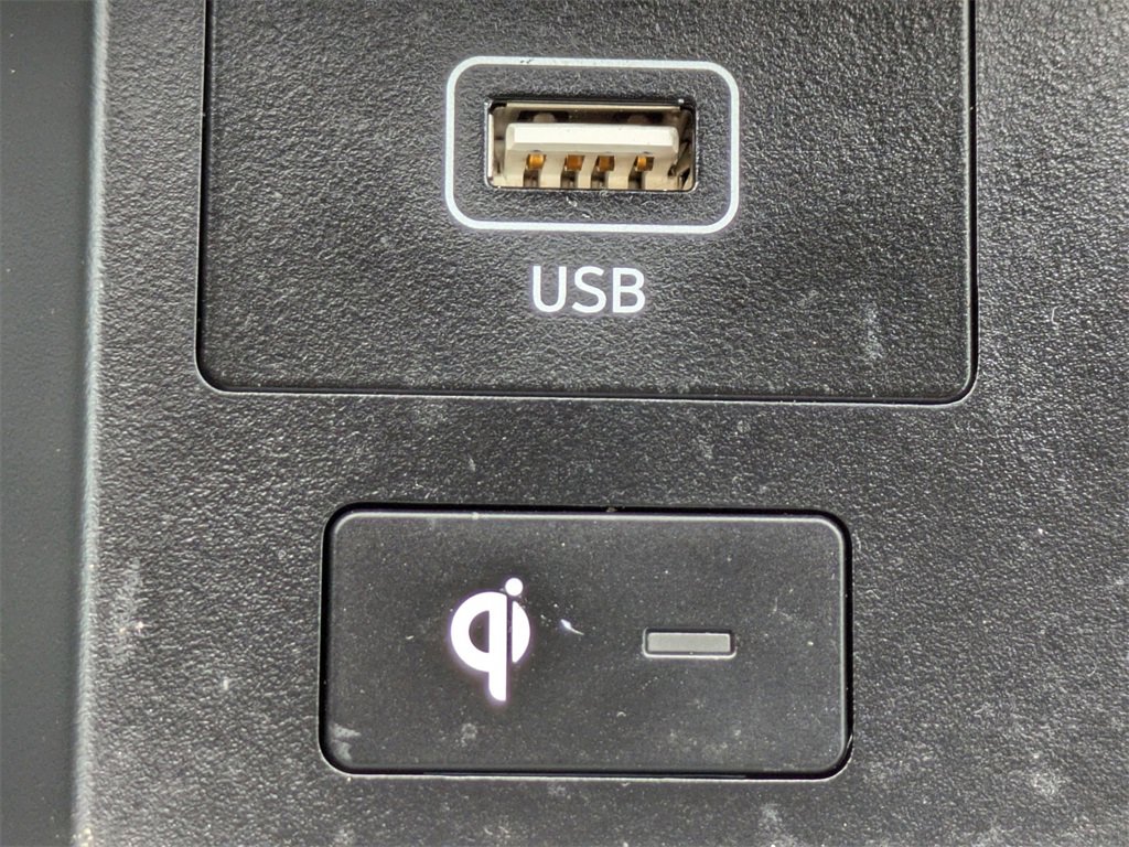 Used 2023 Hyundai Santa Fe SEL w/ Premium Package image 26