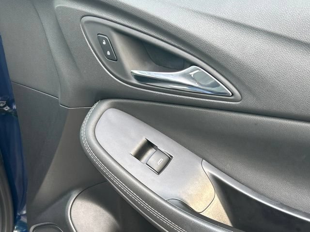 Used 2023 Buick Encore GX Preferred w/ Cold Weather Comfort Package AWD/4WD image 40